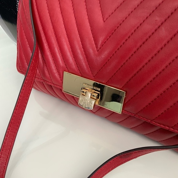 Michael Kors Quilted Red Leather Crossbody Bag - Picture 2 of 10